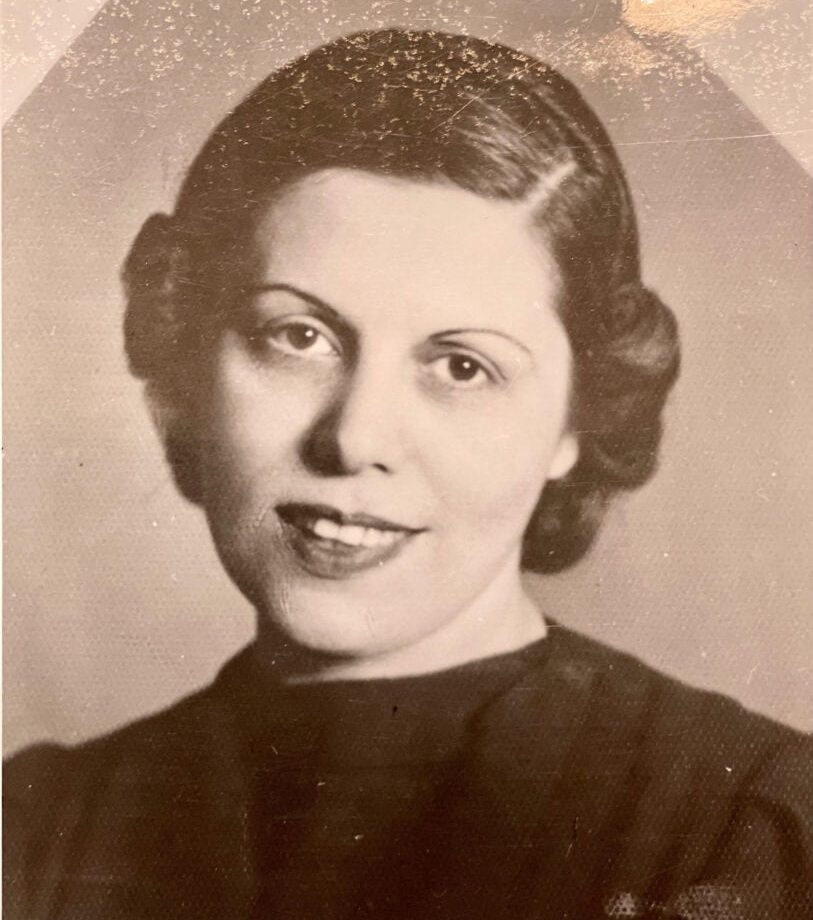 Margareta-Sterian-„Marea-Doamna-a-generatiei-27-nascuta-in-secolul-XIX-cu-zece-ani-mai-mare-decit-Mircea-Eliade-813x1024